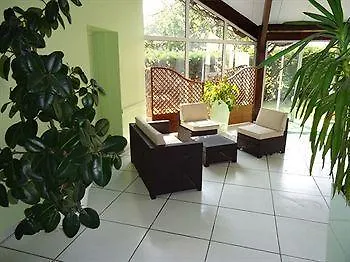 Brit Confort Hotel 3*